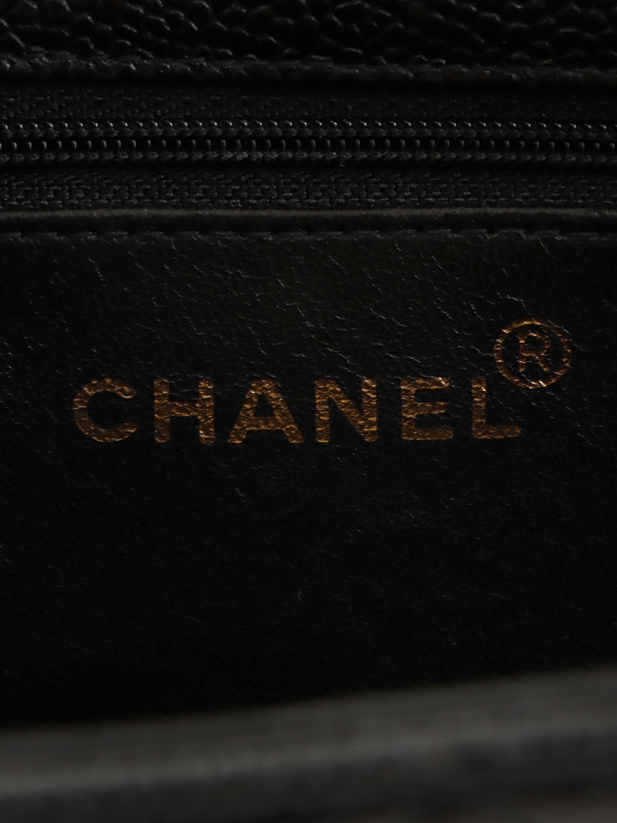 1995 Caviar Skin CC Turnlock Chain Shoulder Tote Bag in Black