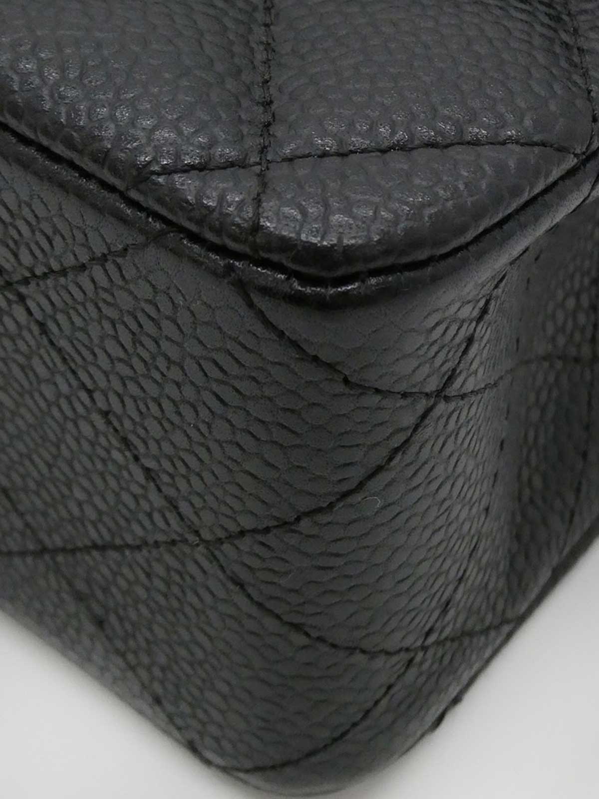 2008年頃製　キャビアスキンクラシックフラップチェーンバッグ25cm　ブラック