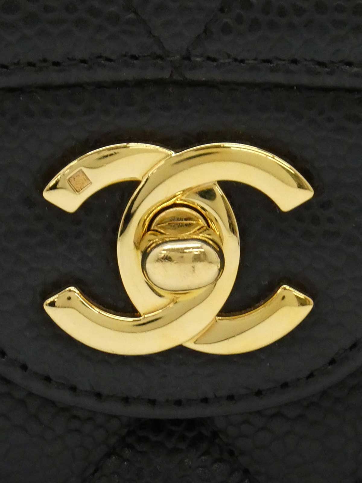 2008年頃製 キャビアスキンクラシックフラップチェーンバッグ25cm ブラック