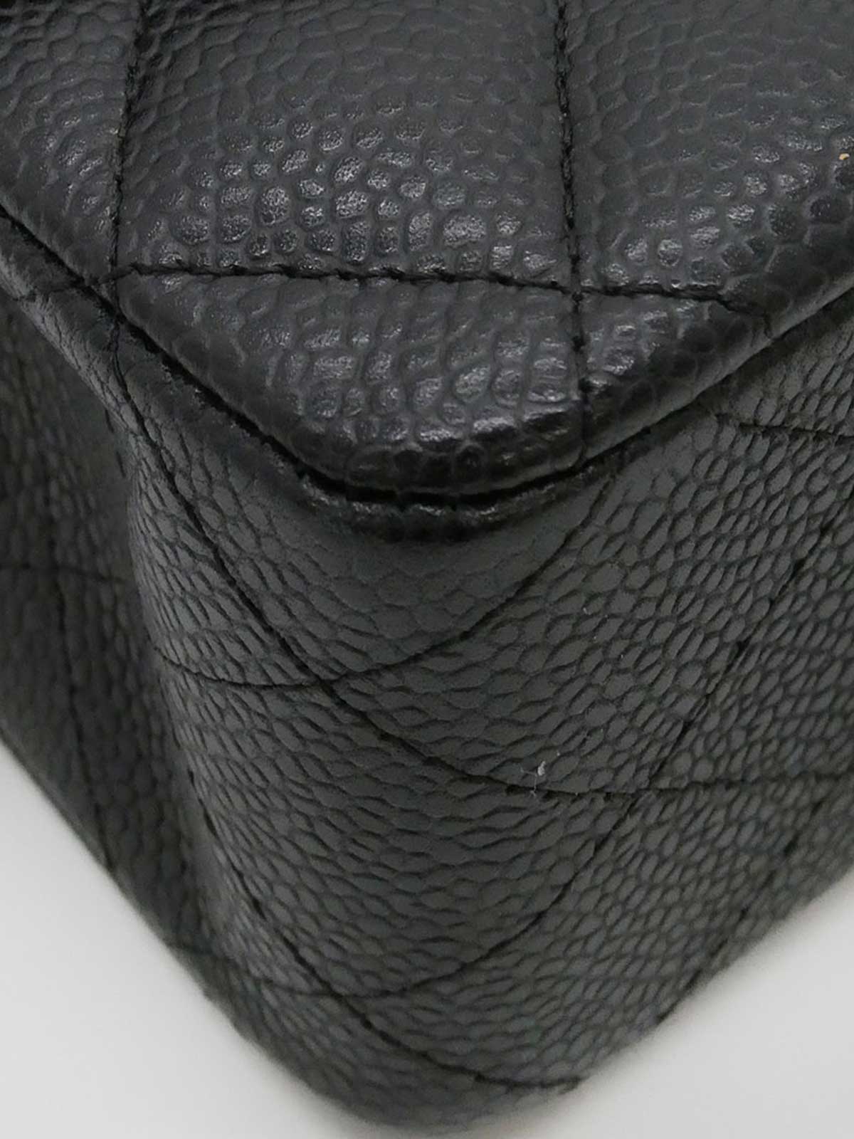 2008年頃製　キャビアスキンクラシックフラップチェーンバッグ25cm　ブラック