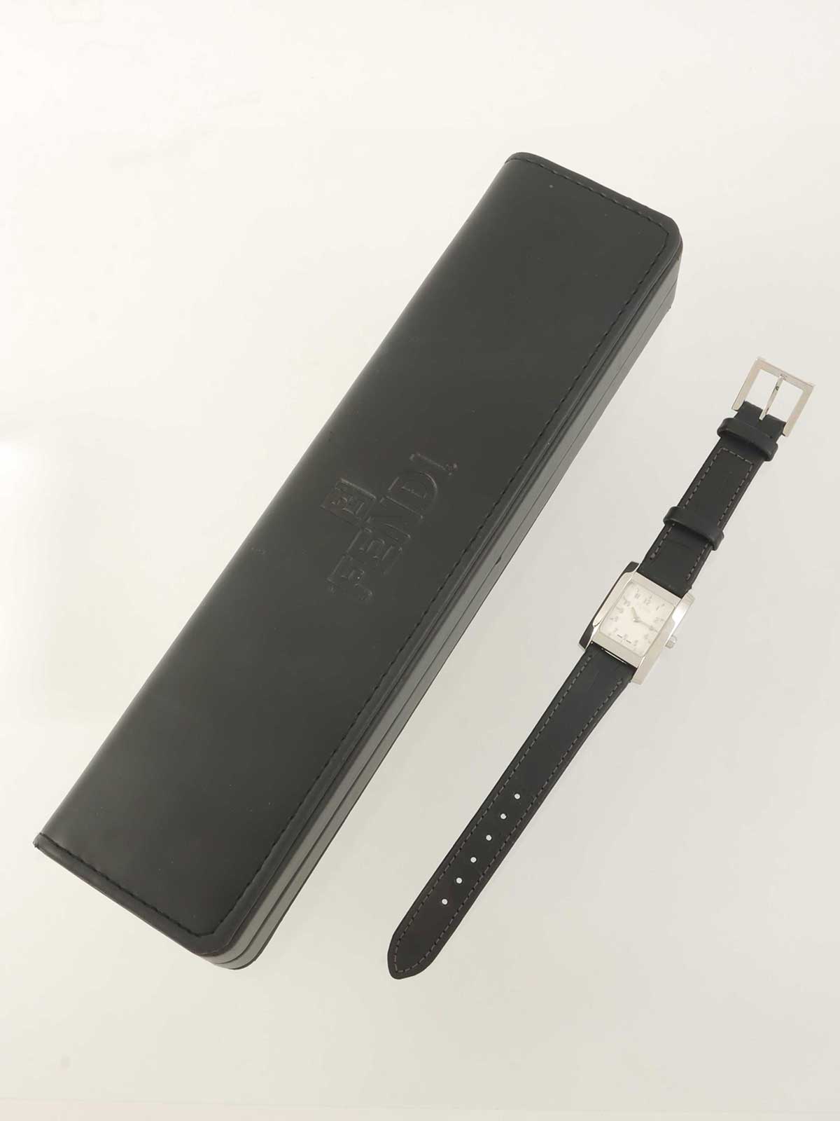 クラシコウォッチ　シルバー/ブラック