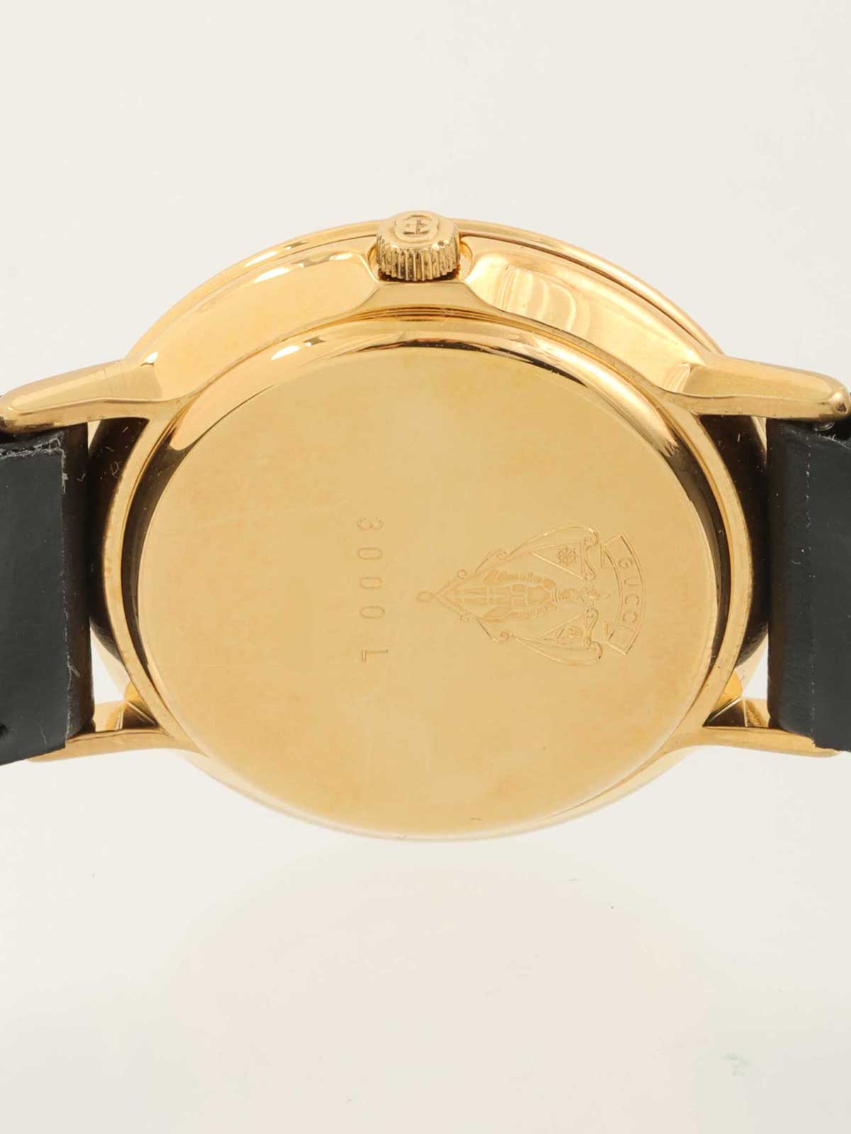 ラウンドロゴシェリーラインフェイスウォッチ　ゴールド／ブラック／マルチ