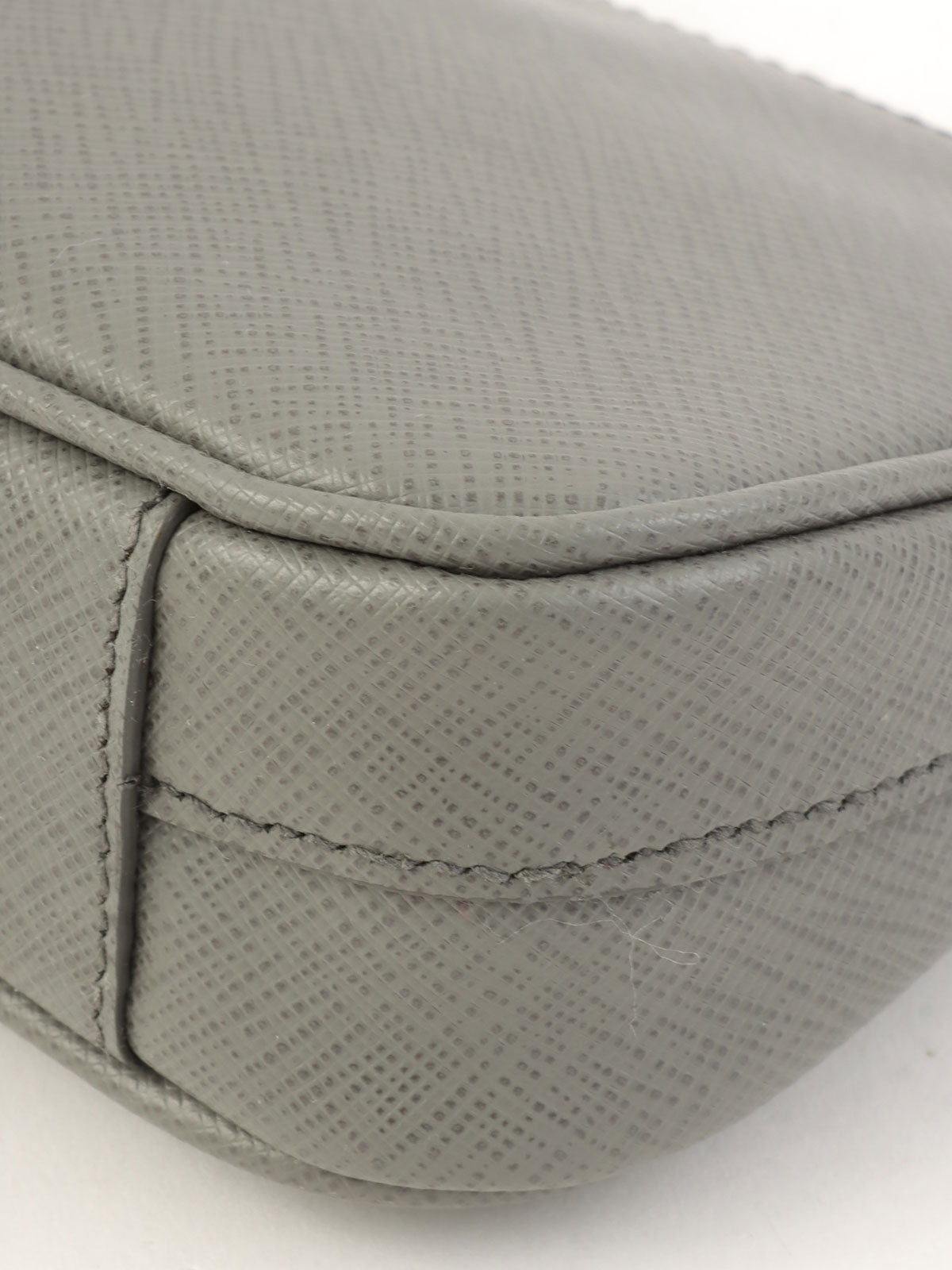 サフィアーノアクセサリーポーチバッグ ライトグレー