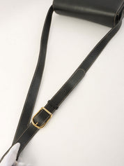 Circle Logo Plate Shoulder Bag Black