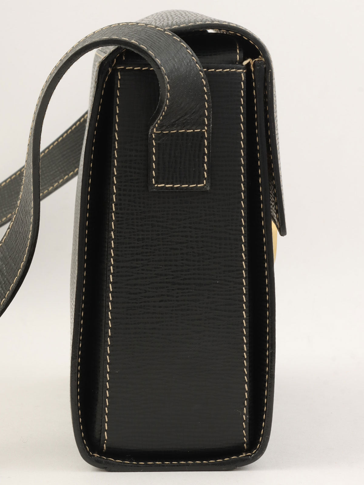 Circle Logo Plate Shoulder Bag Black