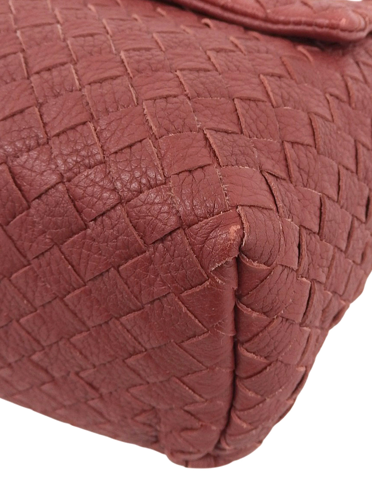 イントレチャートショルダーバッグ レッド