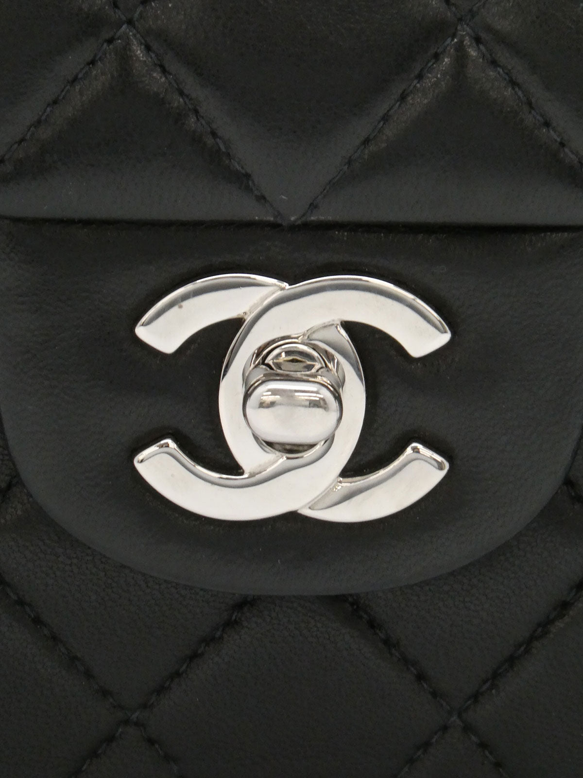 2000年頃製 クラシックフラップチェーンバッグ23cm ブラック