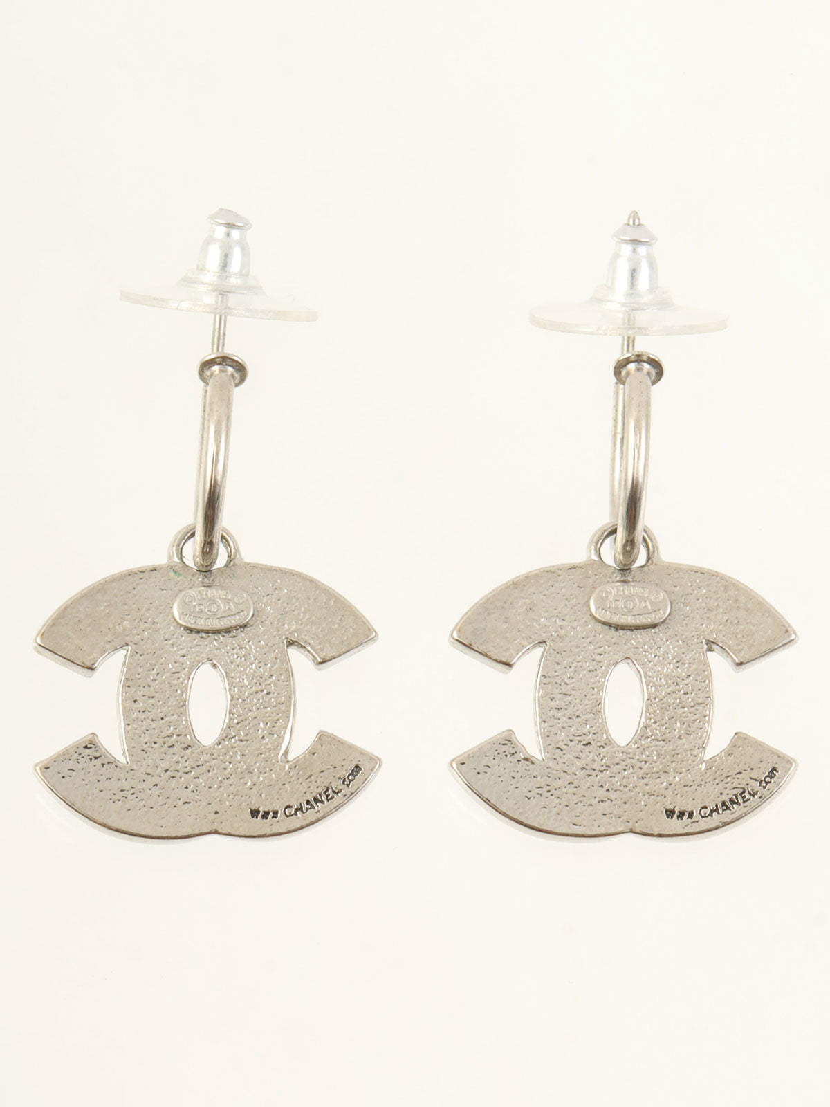 2003 CC Mark National Flag Swing Hoop Earrings, Silver/Multi
