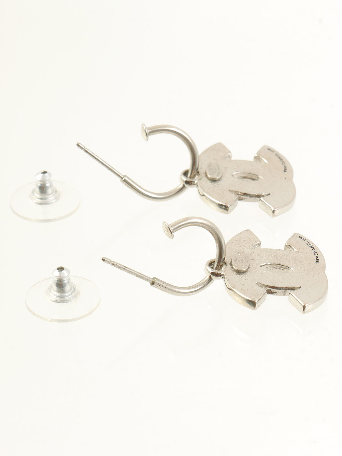 2003 CC Mark National Flag Swing Hoop Earrings, Silver/Multi