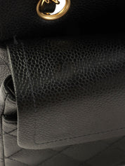 2004年鱼子酱纹经典翻盖链条包，23厘米，黑色