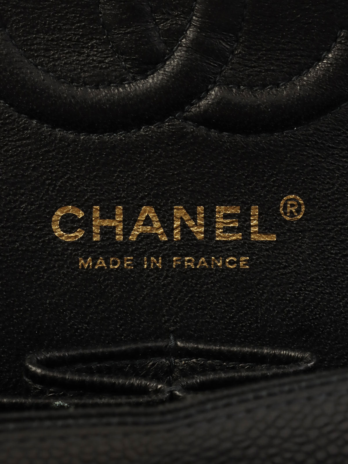 2004年頃製 キャビアスキンクラシックフラップチェーンバッグ23cm ブラック