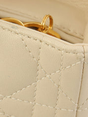 レディディオールカナージュステッチ2wayバッグM ホワイト