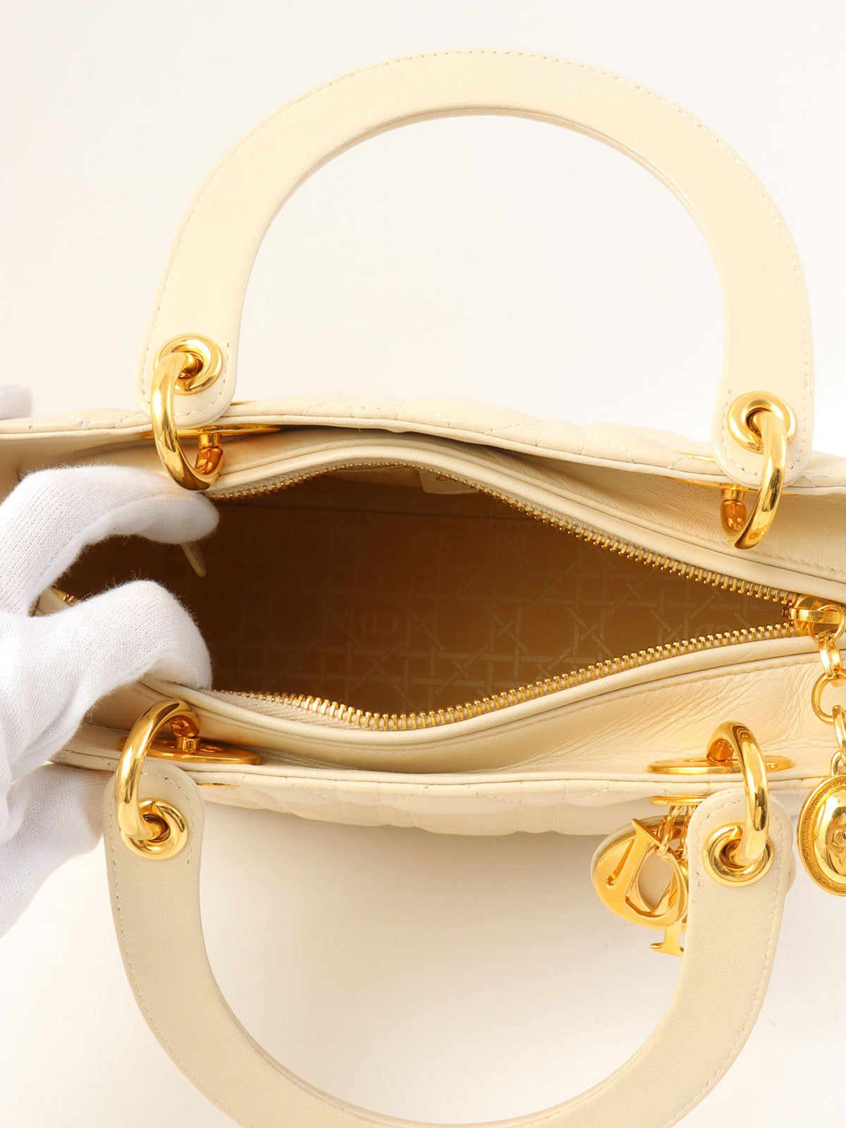 レディディオールカナージュステッチ2wayバッグM ホワイト