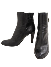 レザーロゴバックルショートブーツ ブラック