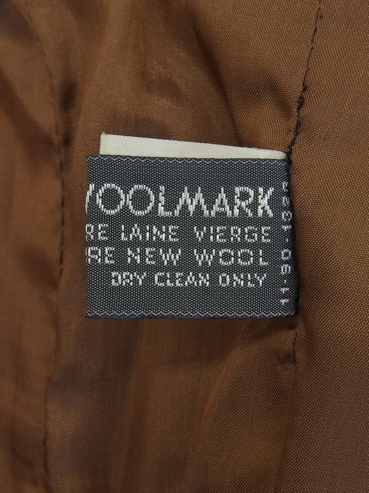 ウールロゴボタンセットアップ ブラウン