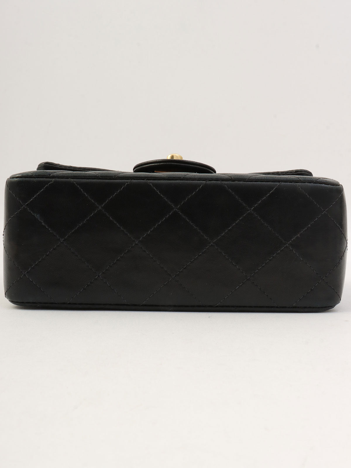 2001年頃製 クラシックフラップチェーンバッグミニ ブラック