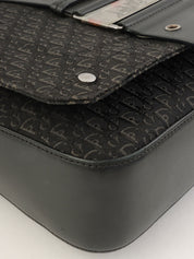 Street Chic Trotter Pattern Shoulder Bag in Black