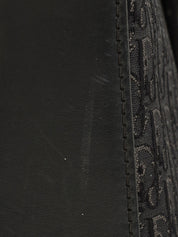 Street Chic Trotter Pattern Shoulder Bag in Black