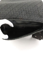 Street Chic Trotter Pattern Shoulder Bag in Black