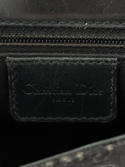 Street Chic Trotter Pattern Shoulder Bag in Black