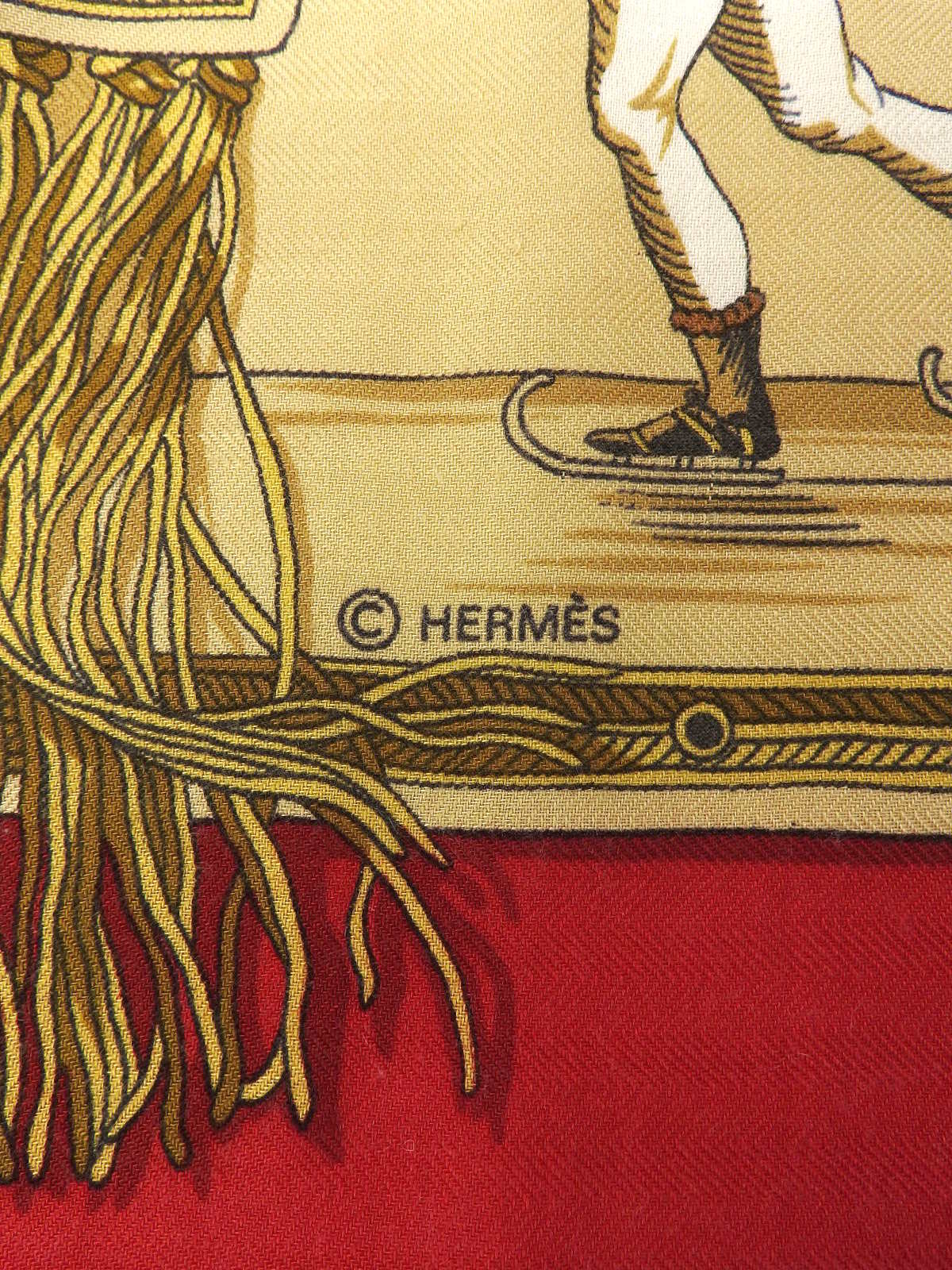 カレ140 Les Plaisirs Du Froidパターン レッド/ベージュ