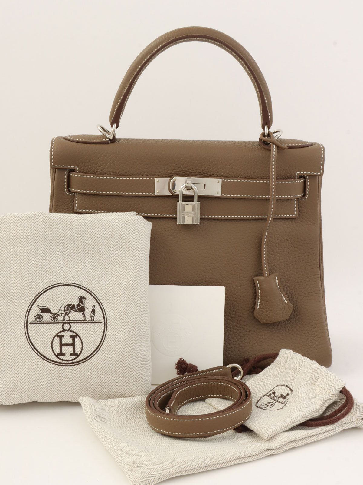 2013年製 ケリー28 エトゥープ