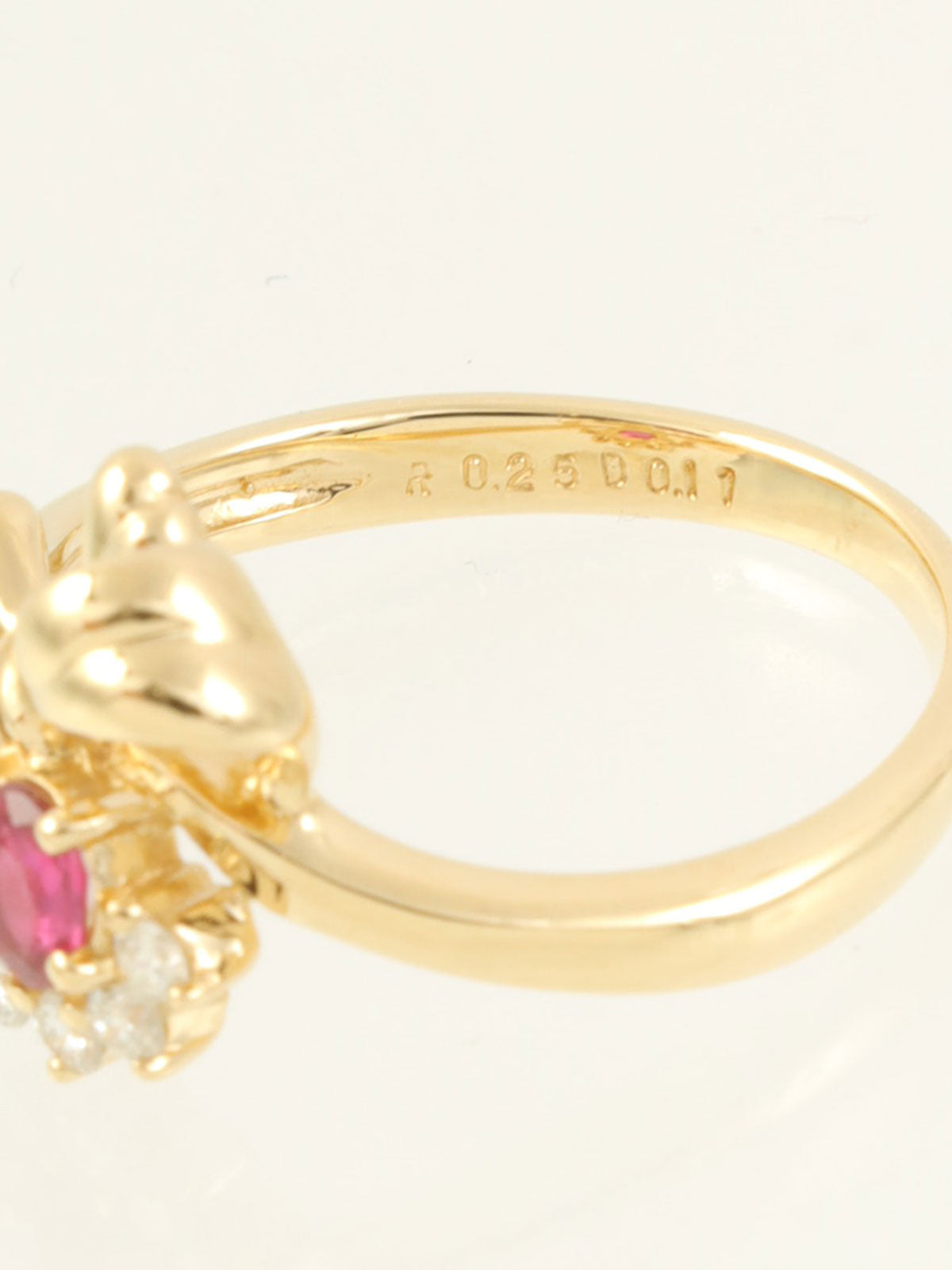 18K Gold/Cherry Red Ruby and Diamond Ribbon Motif Ring