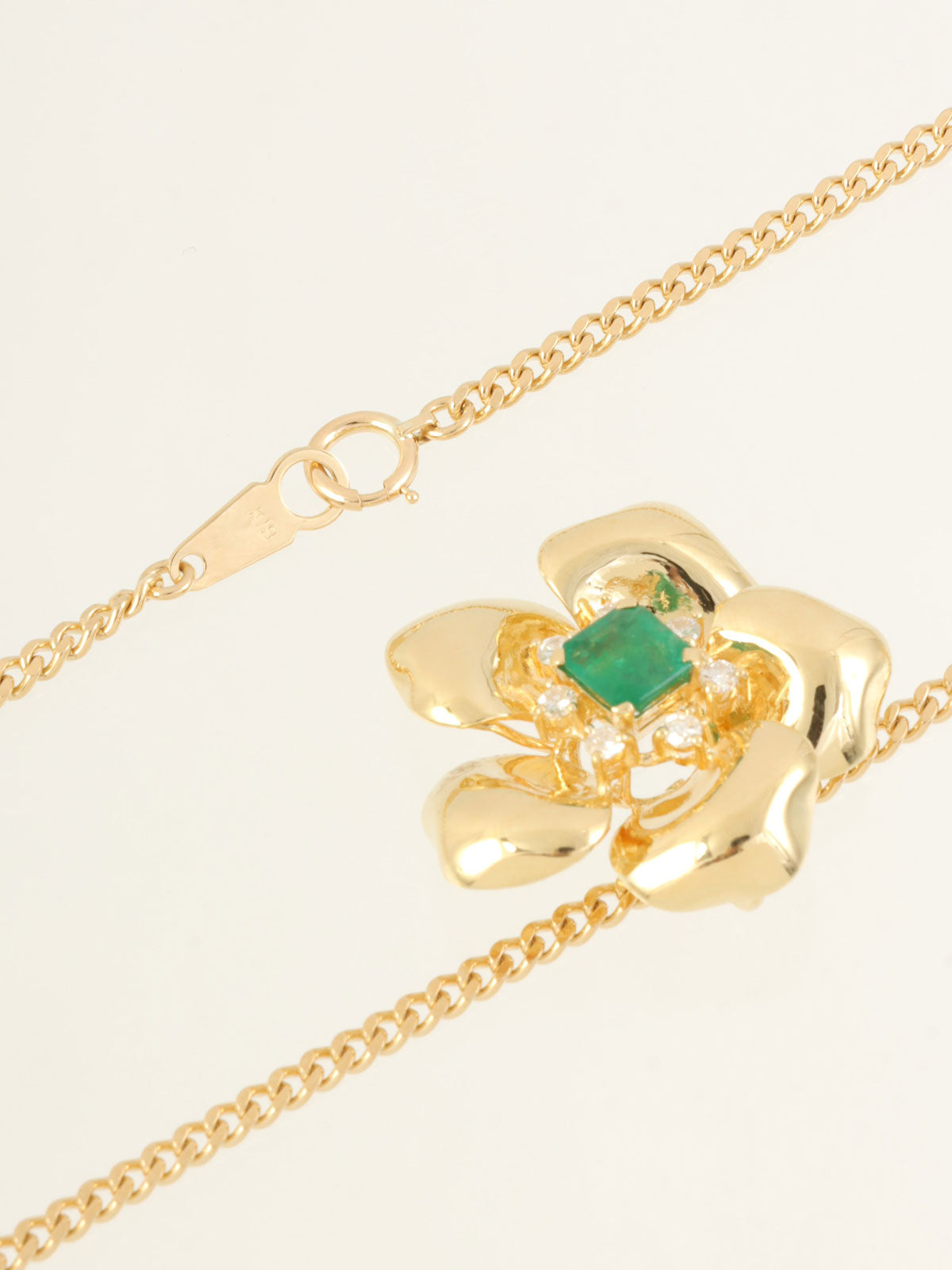 18K Gold/Green Emerald and Diamond Flower Motif Necklace