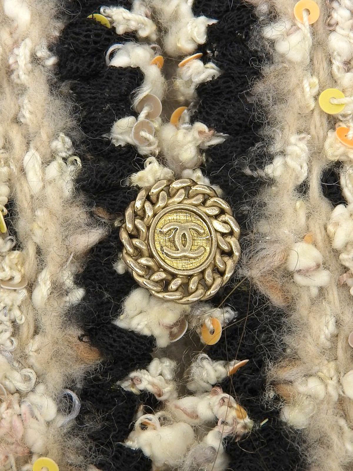 2005年製 レースデザインCCマークボタンカーディガン ベージュ/マルチ