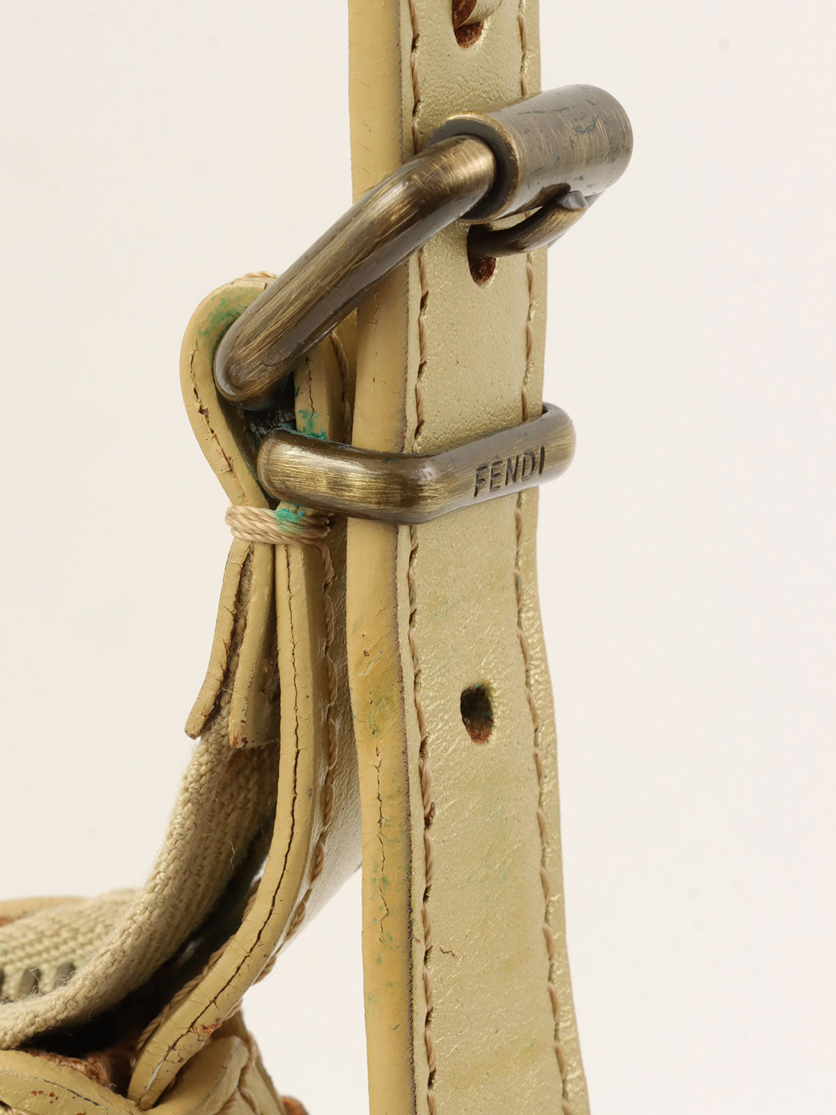 Selleria Stitch 金色单肩包