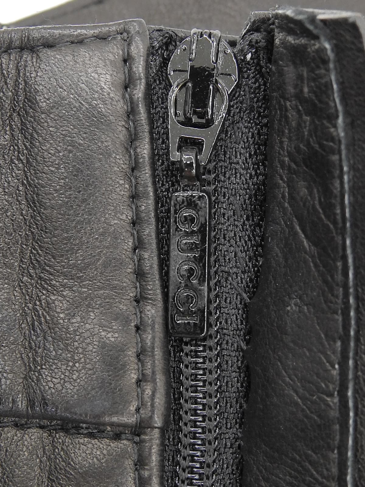 黑色皮革绳带半身裙