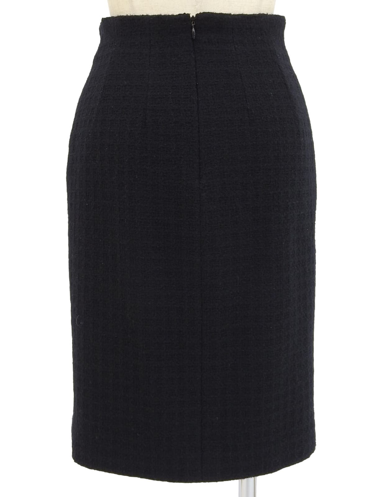 Macadam Button Collarless Set in Black