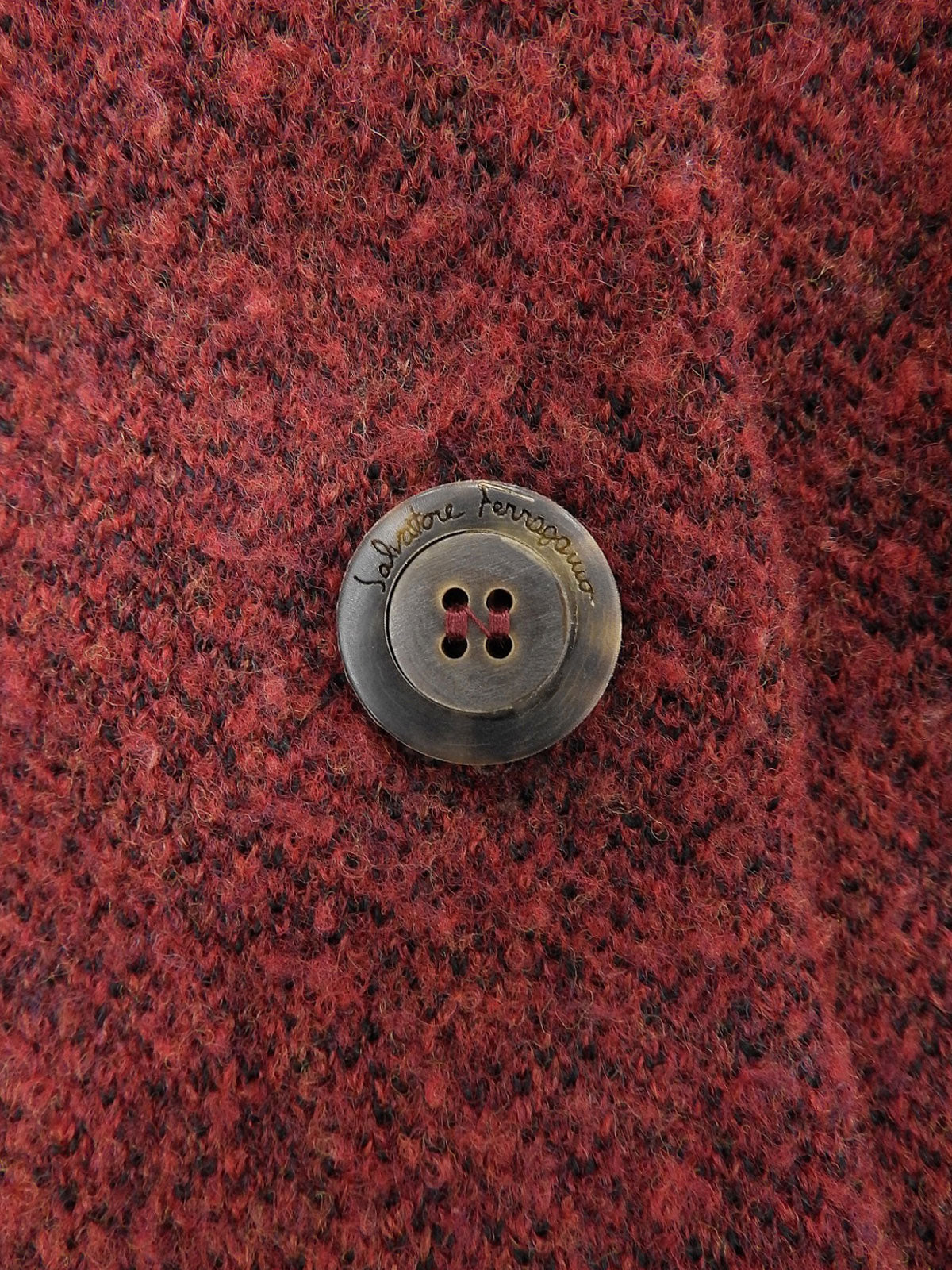 ウールロゴボタンセットアップ レッド