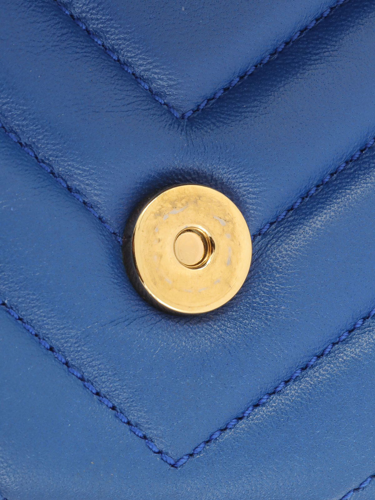 Logo Plate Chain Shoulder Bag Blue