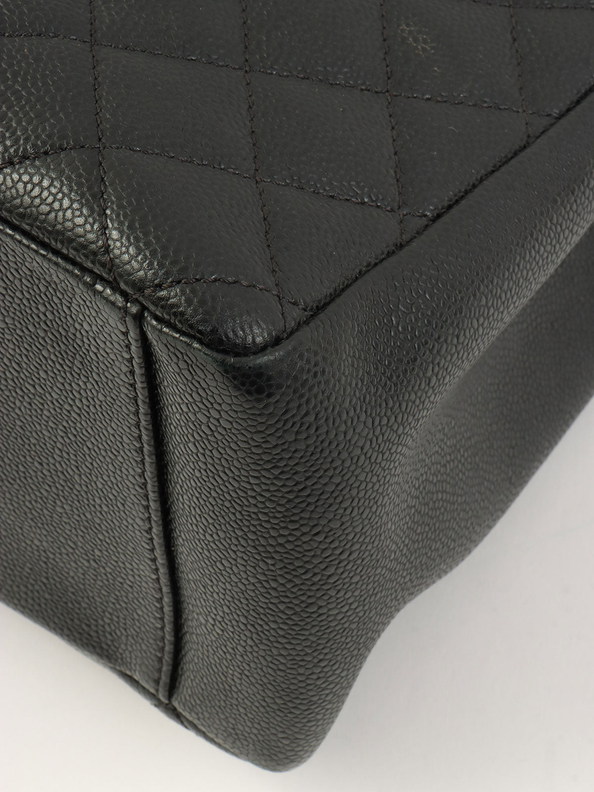 2015 Caviar Skin CC 标志缝线链条手提包 黑色