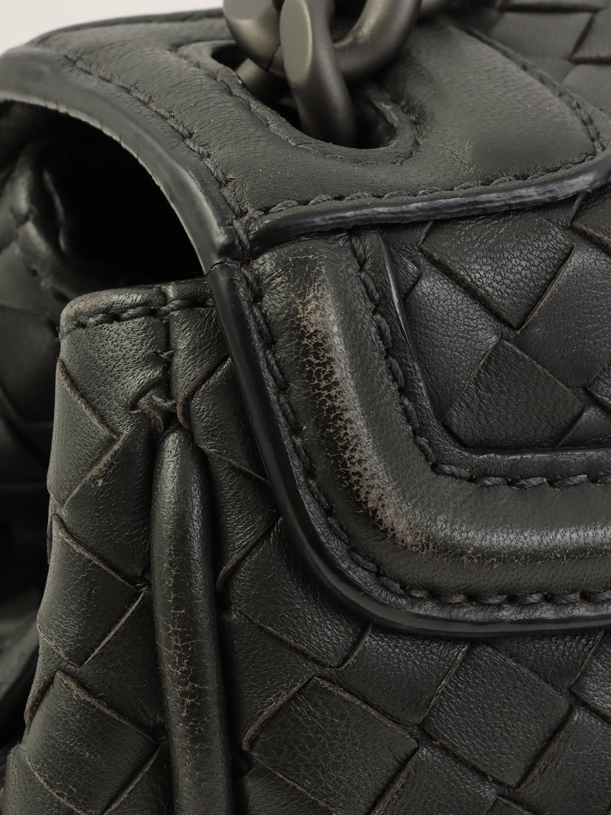 炭灰色编织肩包