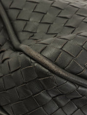 炭灰色编织肩包