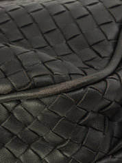 イントレチャートショルダーバック チャコールグレー