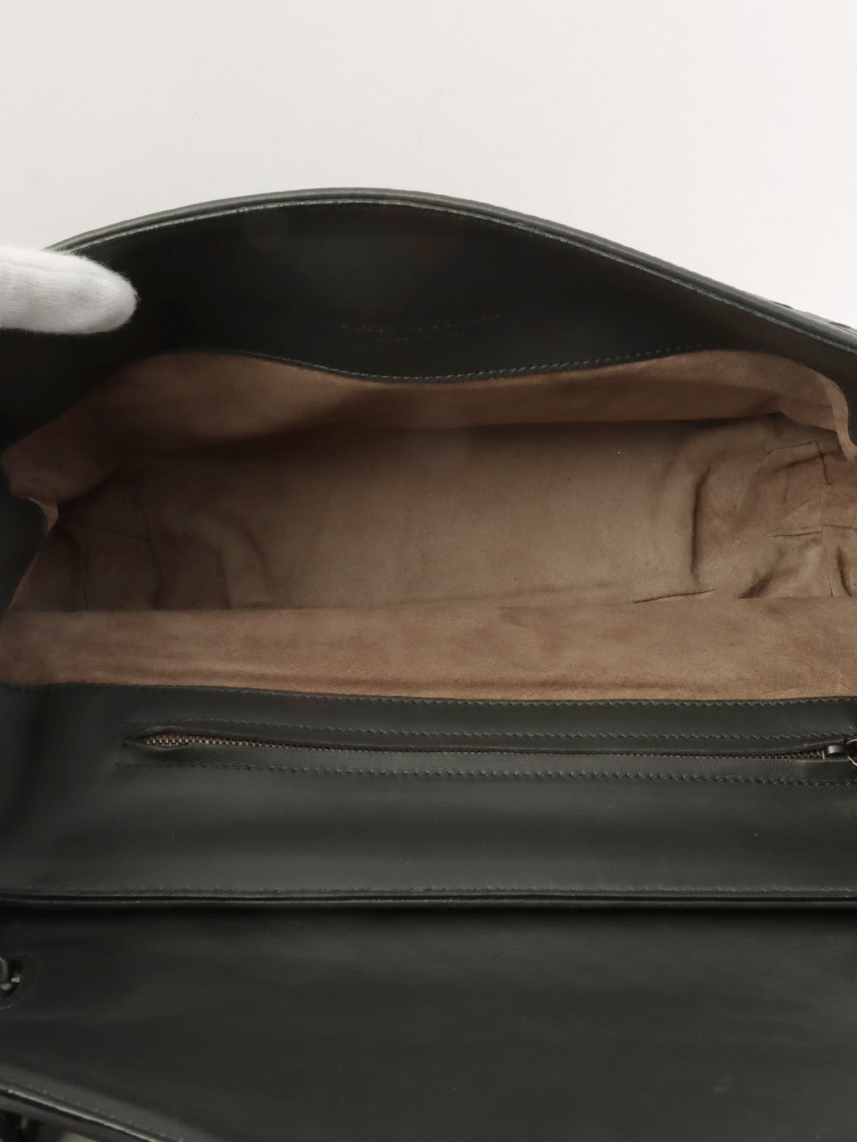 イントレチャートショルダーバック チャコールグレー