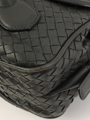 イントレチャートショルダーバック チャコールグレー