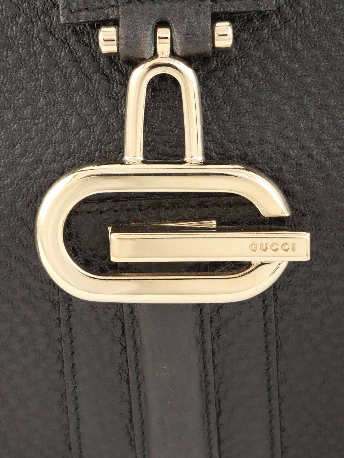 G Logo Plate Handbag Black
