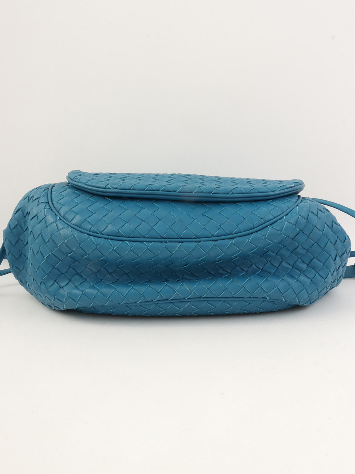 イントレチャートショルダーバッグ ブルー