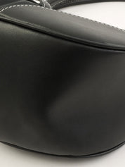 黑色尼龙和皮革拼接logo铭牌手提包