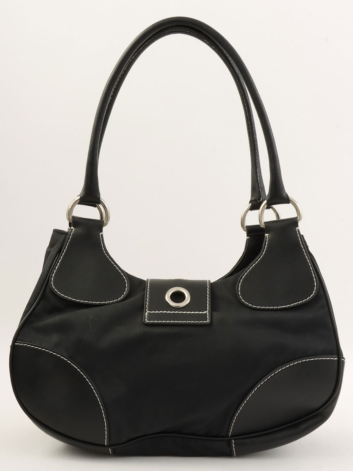 黑色尼龙和皮革拼接logo铭牌手提包