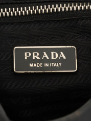 Nylon and leather combination logo plate handbag in black