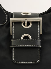 黑色尼龙和皮革拼接logo铭牌手提包