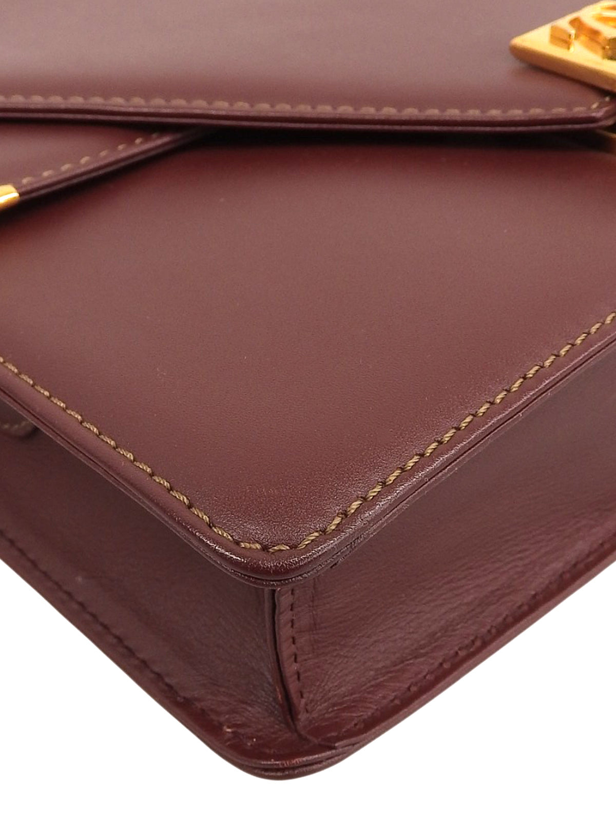 マストラインショルダーバッグ ボルドー