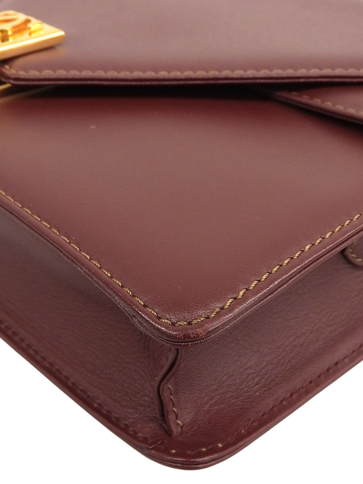 マストラインショルダーバッグ ボルドー