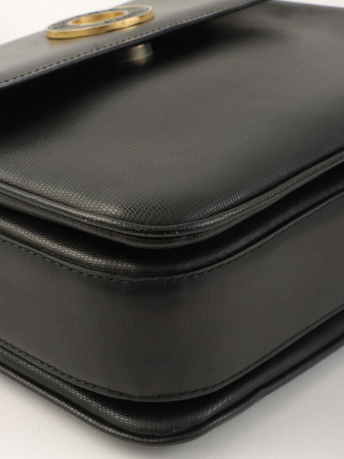 蜥蜴圆圈标志单肩包（黑色）