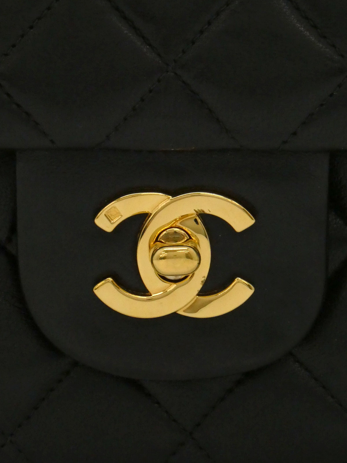 1995年頃製 クラシックフラップチェーンバッグ23cm ブラック